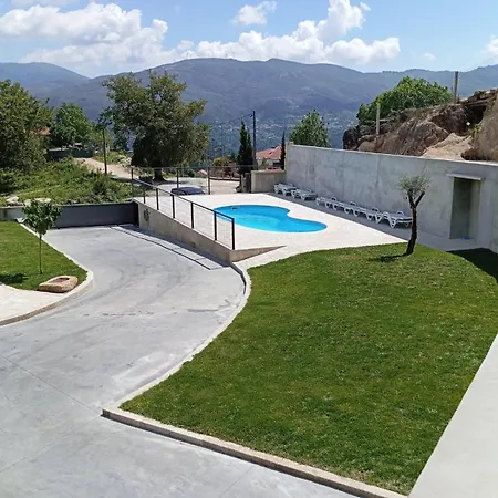 Casa Miradouro Fafiao Apartment *